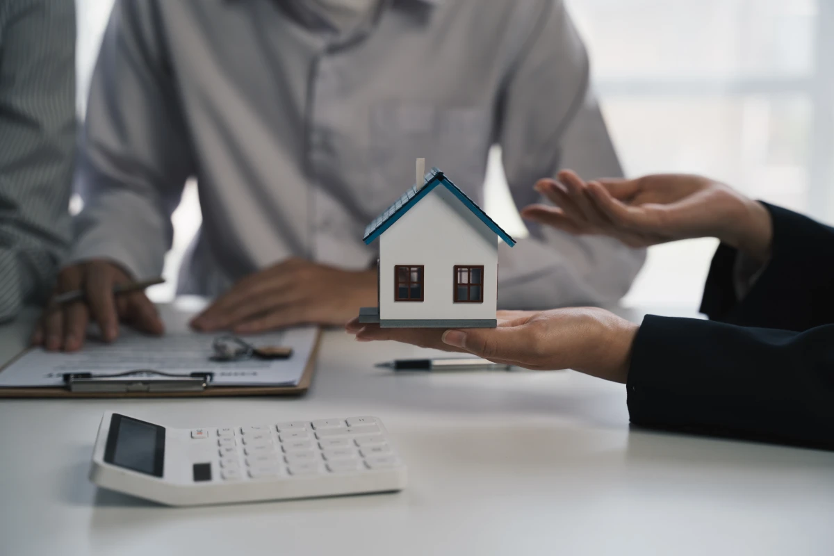 Les clés pour maîtriser la réglementation des transactions immobilières en copropriété