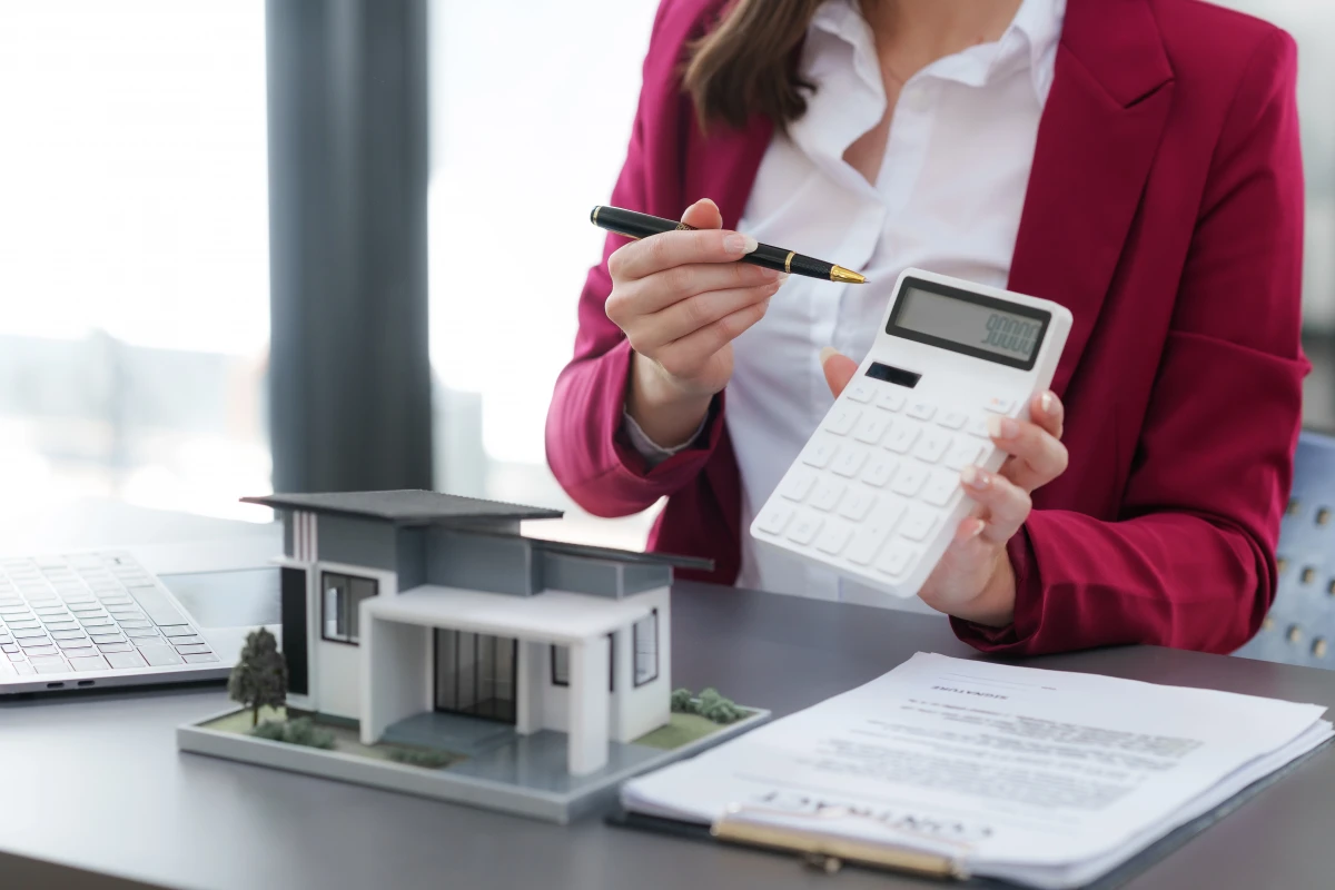 Les enjeux de la réglementation des mandats de gestion immobilière : une approche juridique